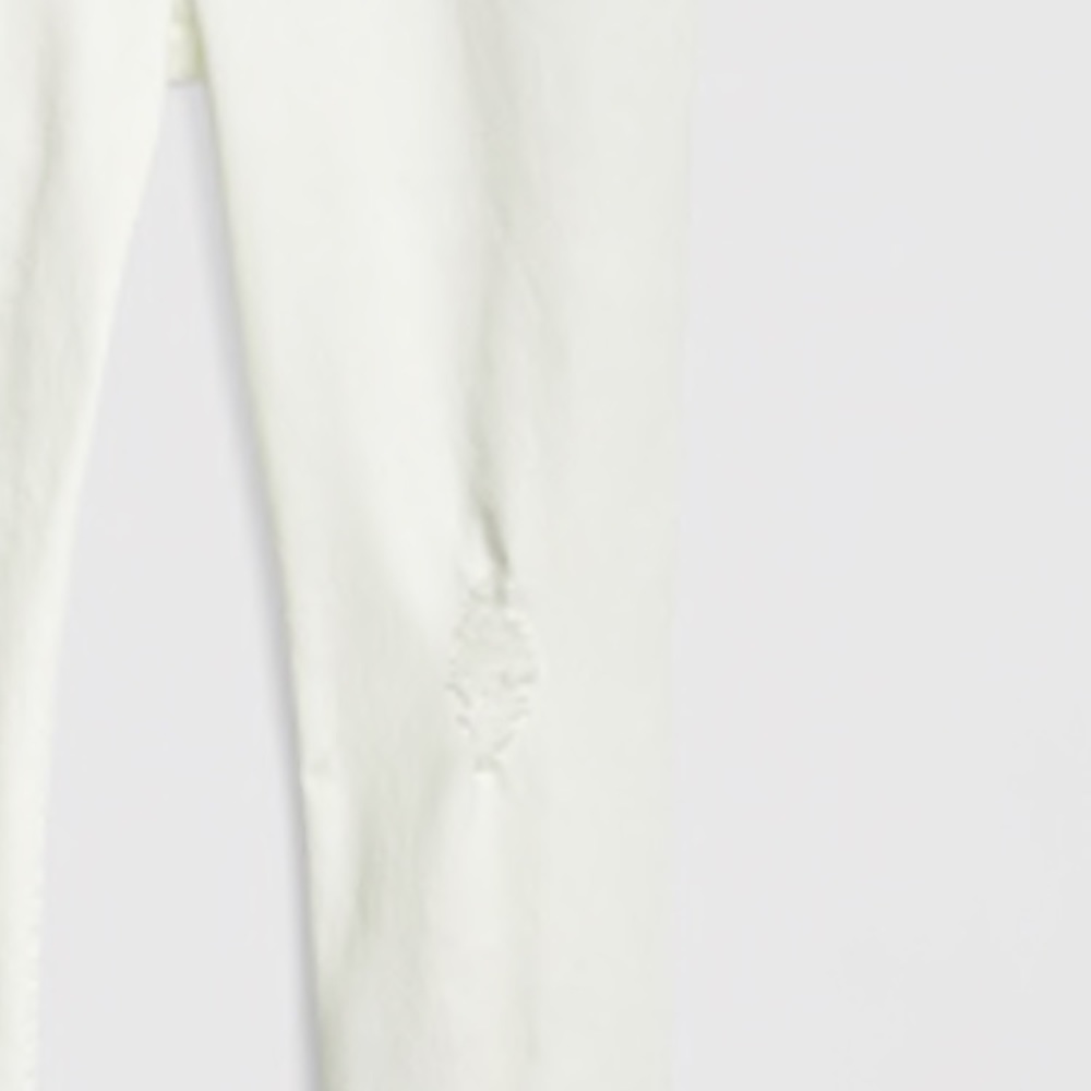 GAP Mid Rise Girlfriend Jeans - Picture 5 of 8